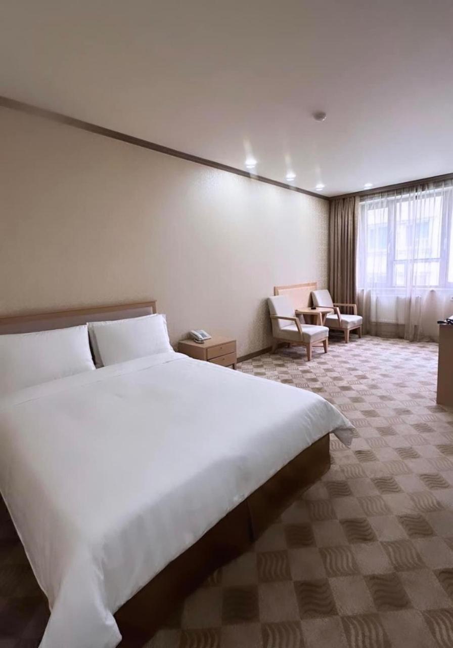 Sunjin Grand Hotel Ulaanbaatar Eksteriør billede