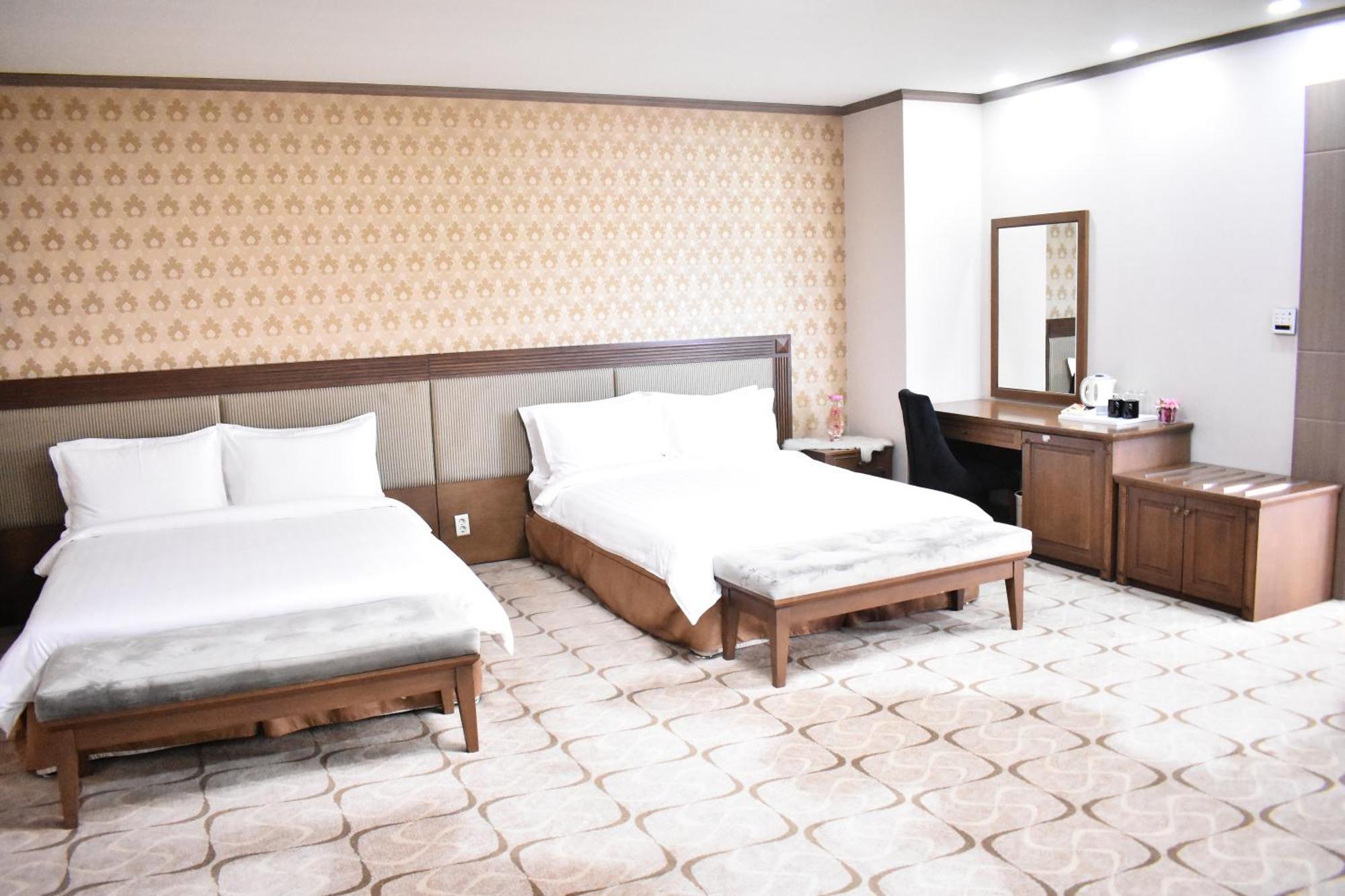 Sunjin Grand Hotel Ulaanbaatar Eksteriør billede