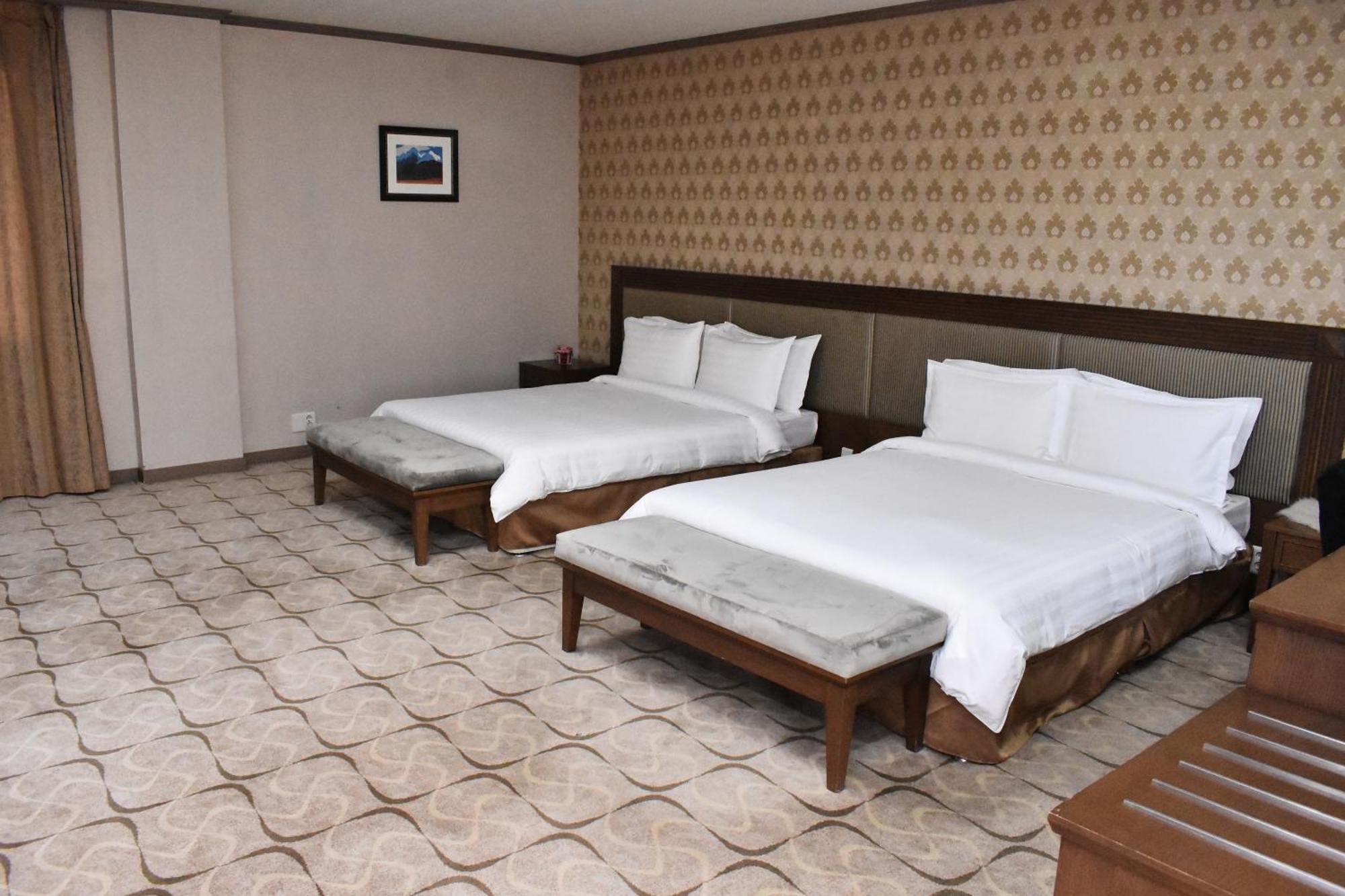 Sunjin Grand Hotel Ulaanbaatar Eksteriør billede